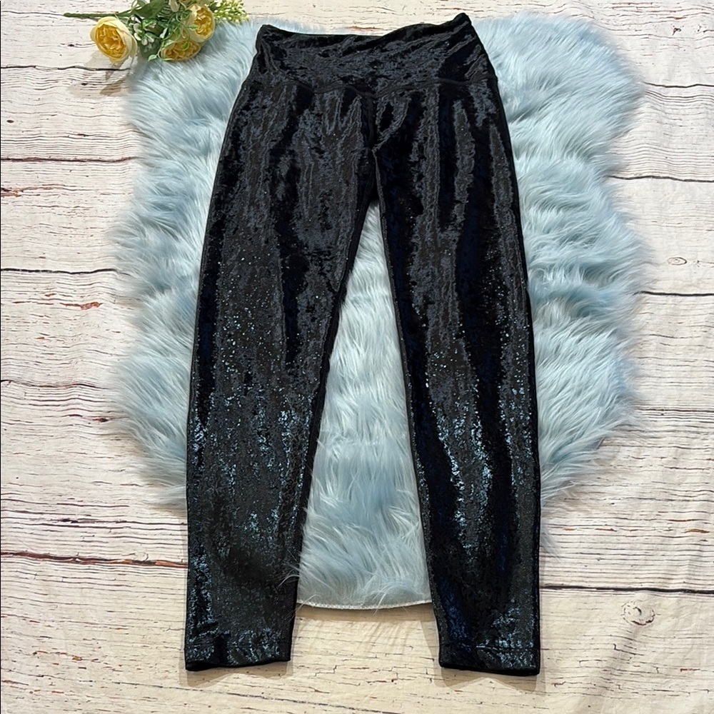 Beyond Yoga Black Velvet Animal Print Iridescence Leggings sz S